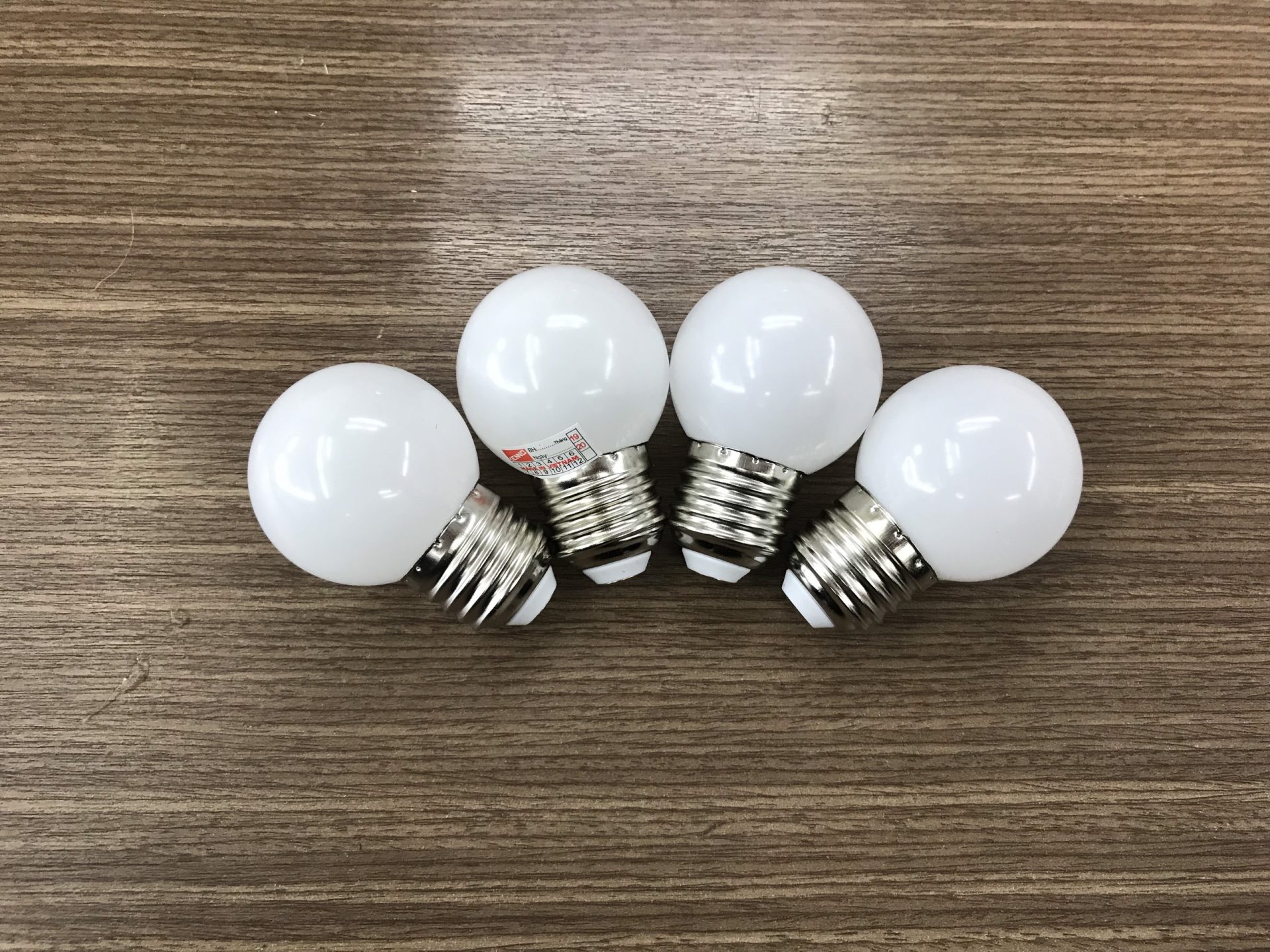 Bóng đèn LED BULB tròn 1W màu trắng Rạng Đông LED A45 W 1W 2 Bóng đèn LED BULB tròn màu 1W màu trắng