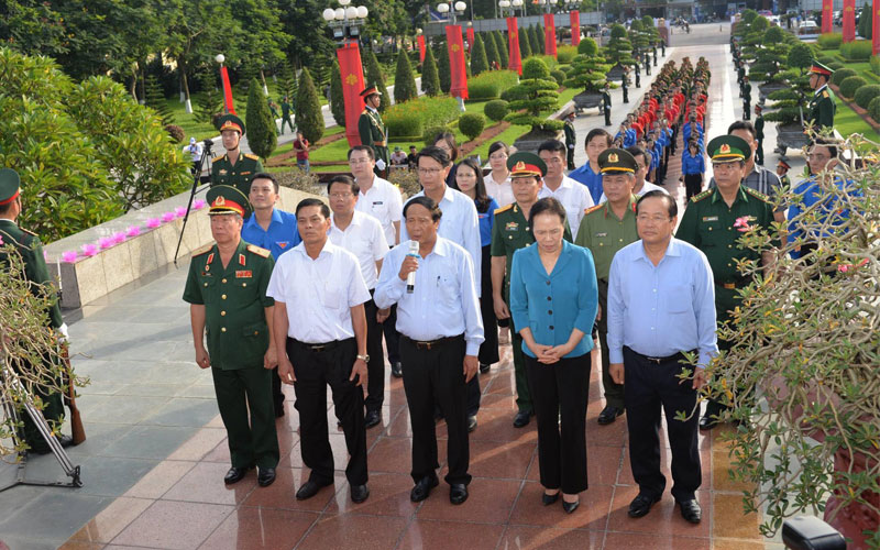 Lời Phát Biểu Trong Lễ Dâng Hương Của Cán Bộ Công Ty