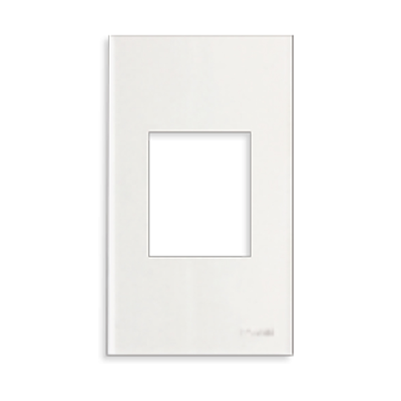 Mặt dùng riêng cho ổ đơn 3 chấu Wide Series Panasonic WEV680290SW 1 Mặt dùng riêng cho ổ đơn 3 chấu Panasonic WEV680290SW